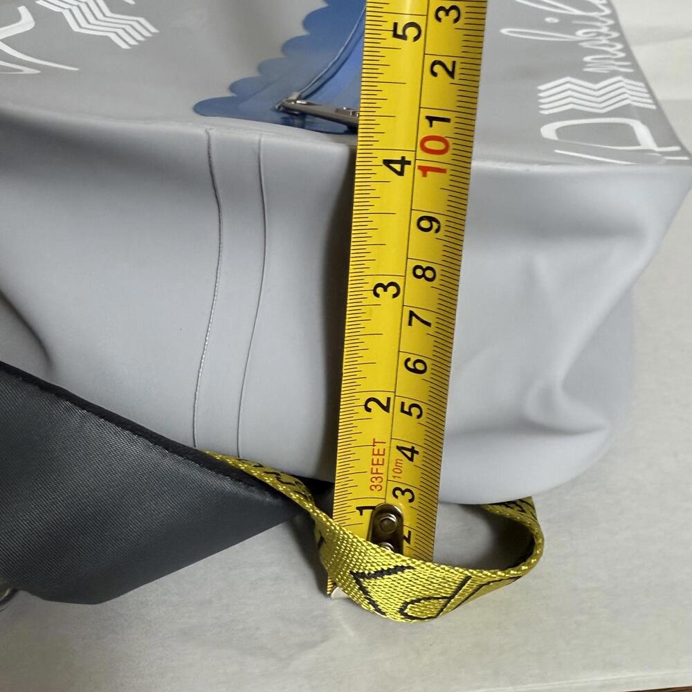 Stylish Waterproof Backpack - Modern Design - Picture 8 of 8